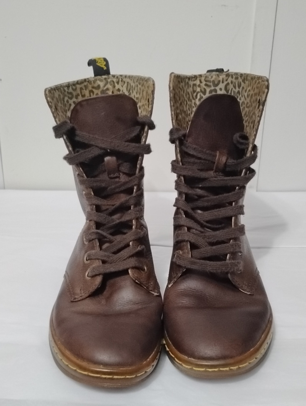Dr Martin Women's 6 Brown Leather Lace-Up Boots with Leopard Interior Trim